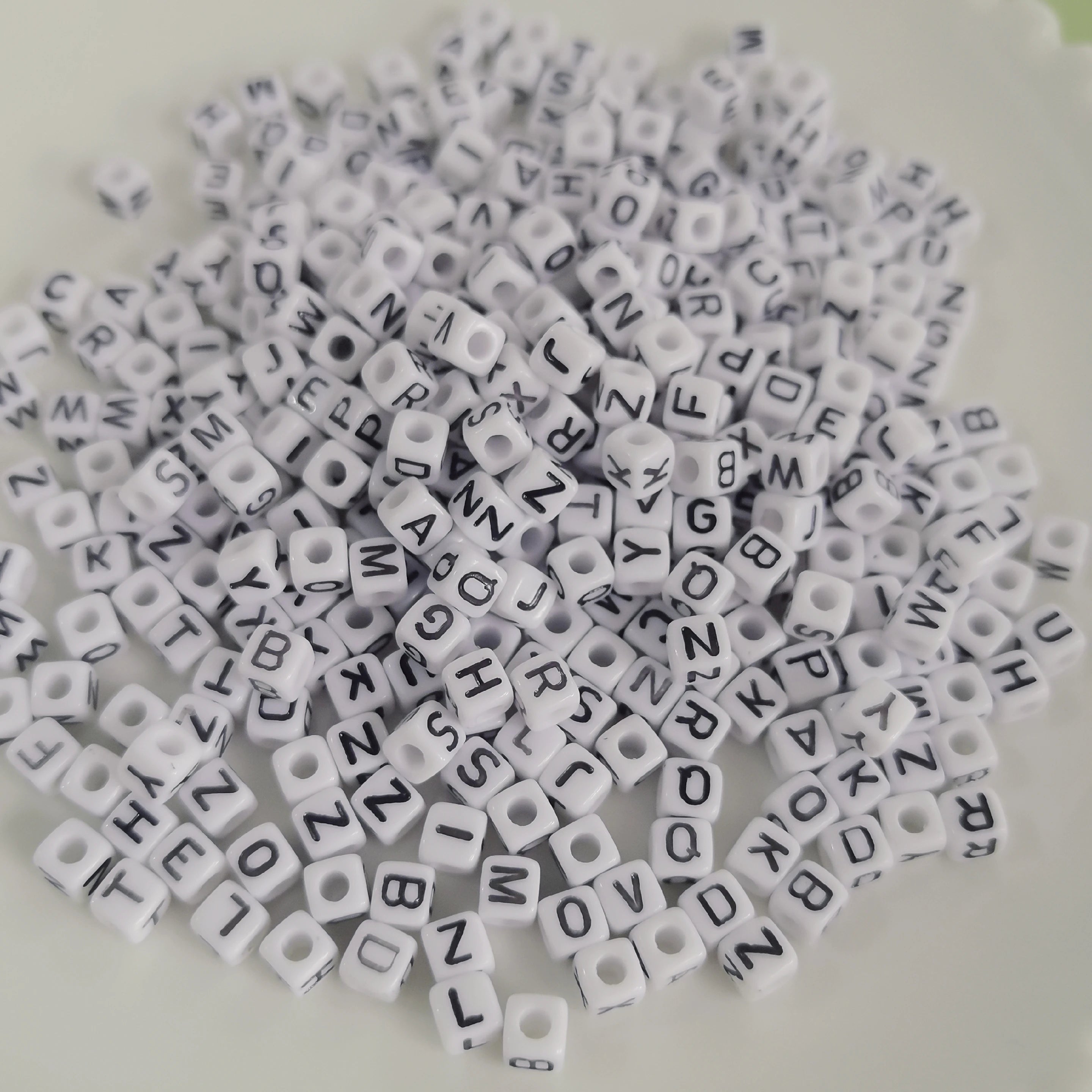 5mm Cube Acrylic Beads Alphabet Letter Spacer Loose Beads For DIY Crafts Ornament Making Finding   decoration