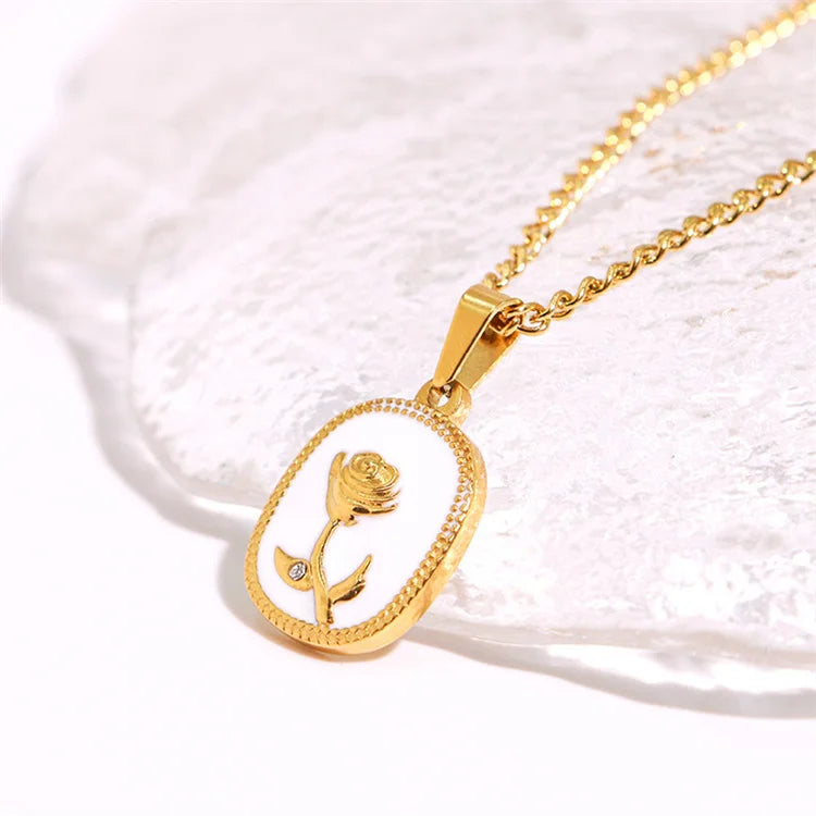 Wholesale Titanium Steel 18k Gold Female Fashion Designer Diamond Shell Necklace Rose Pendant Necklace