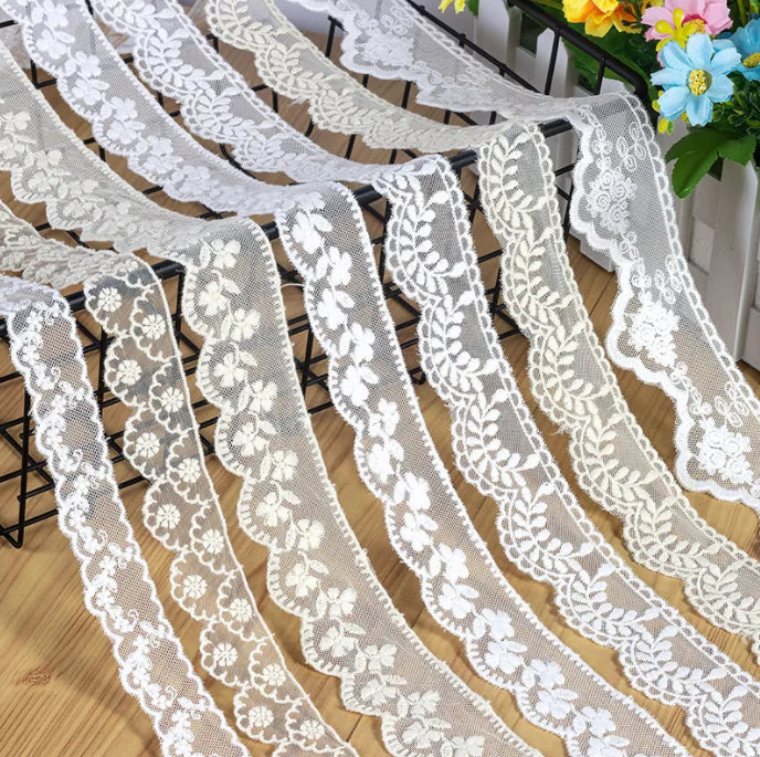 Spot Supply Delicate Small Flower Mesh Cotton Embroidery Lace Trimming for Children's Accessories