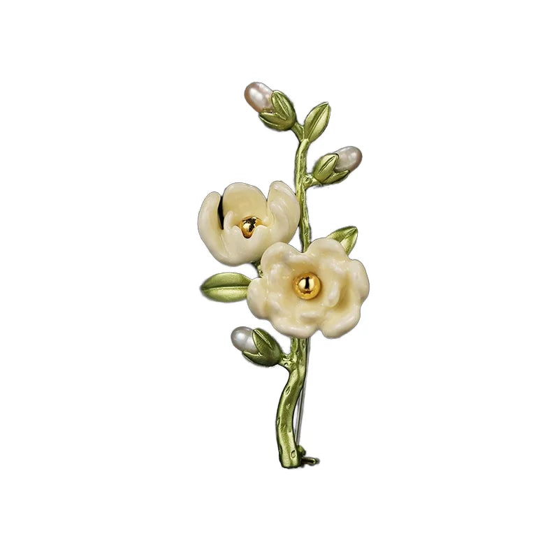 Vintage Enamel Green Lily Magnolia Alba Flower Brooches for Women Weddings Banquet Office Brooch Pins Gifts Clothes Ornament