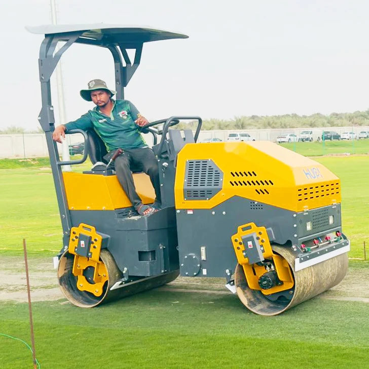 Compacting Machinery 3 Ton Rubber Tire Roller Combined Roller Asphalt Road Compaction