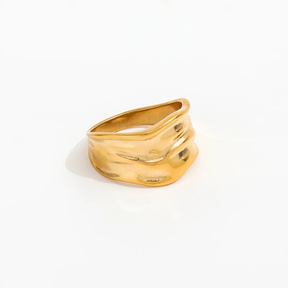 High End 18K Plain Gold Irregular Hammered Grain Band Rings Stainless Steel Trendy Simple Gold Plated Jewelry