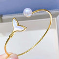 Natural High Quality Butterfly Shell Inlaid Fish Tail Bracelet 8-9mm Freshwater Round Pearl Cuff Fashionable Fish Tail Design