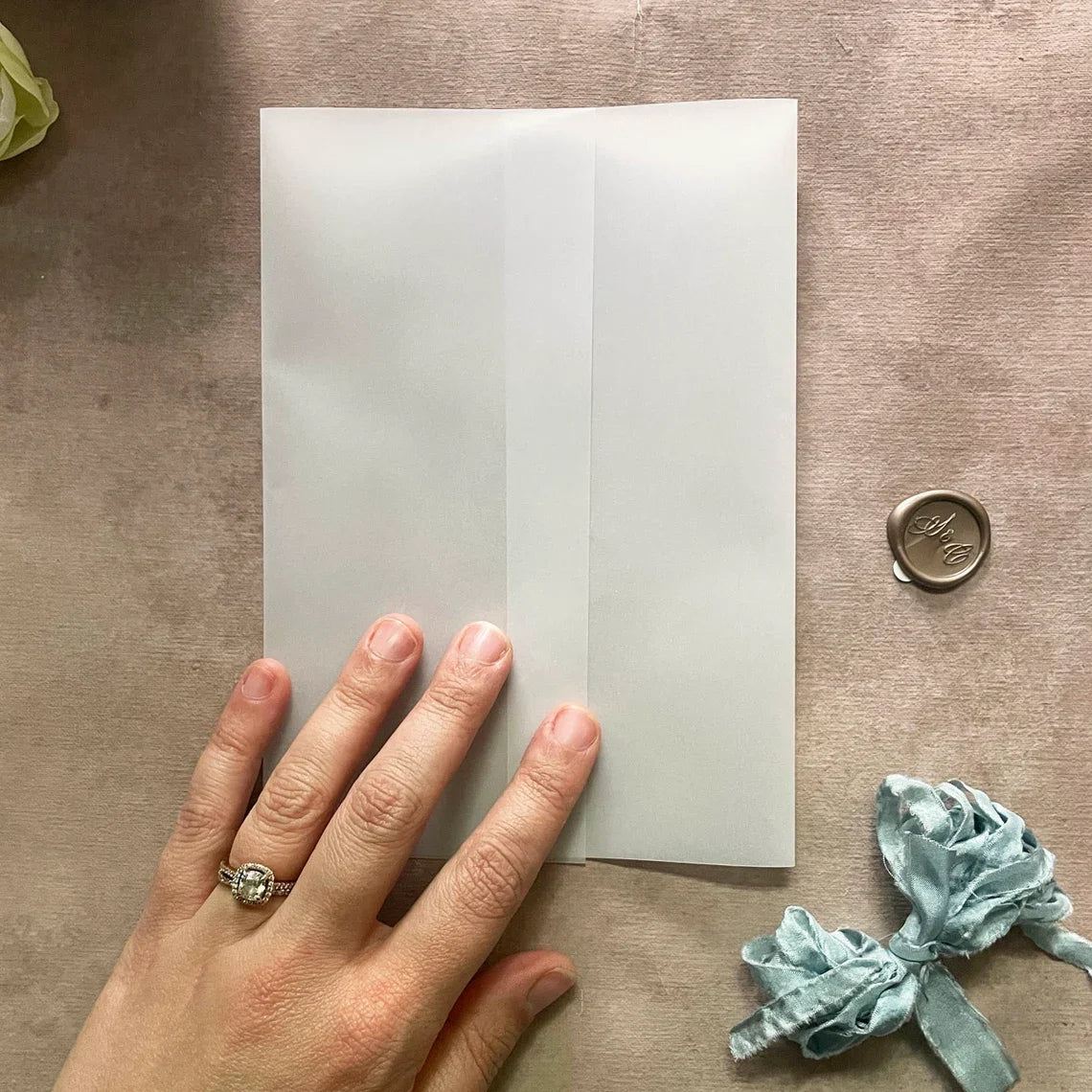 Wholesale Blank Unfolded White Translucent 130x180mm Vellum Wrap Jacket for Wedding Invitation Menu Card Styles