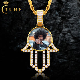Memory Jewelry 32mm Gold Plated Brass AAAAA CZ Diamond Iced Out Hamsa Hand Custom Picture Necklace Pendant Pendant With Chain