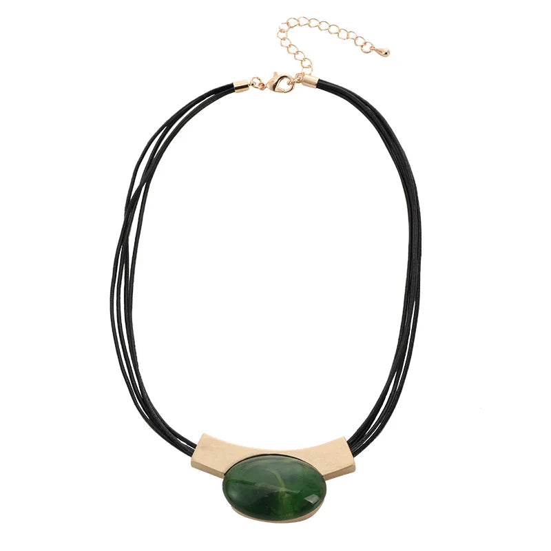 Exaggerated Design Red Crystal Pendant Necklace Edelstein Halskette Leather Rope Green Gemstone Necklace for Women