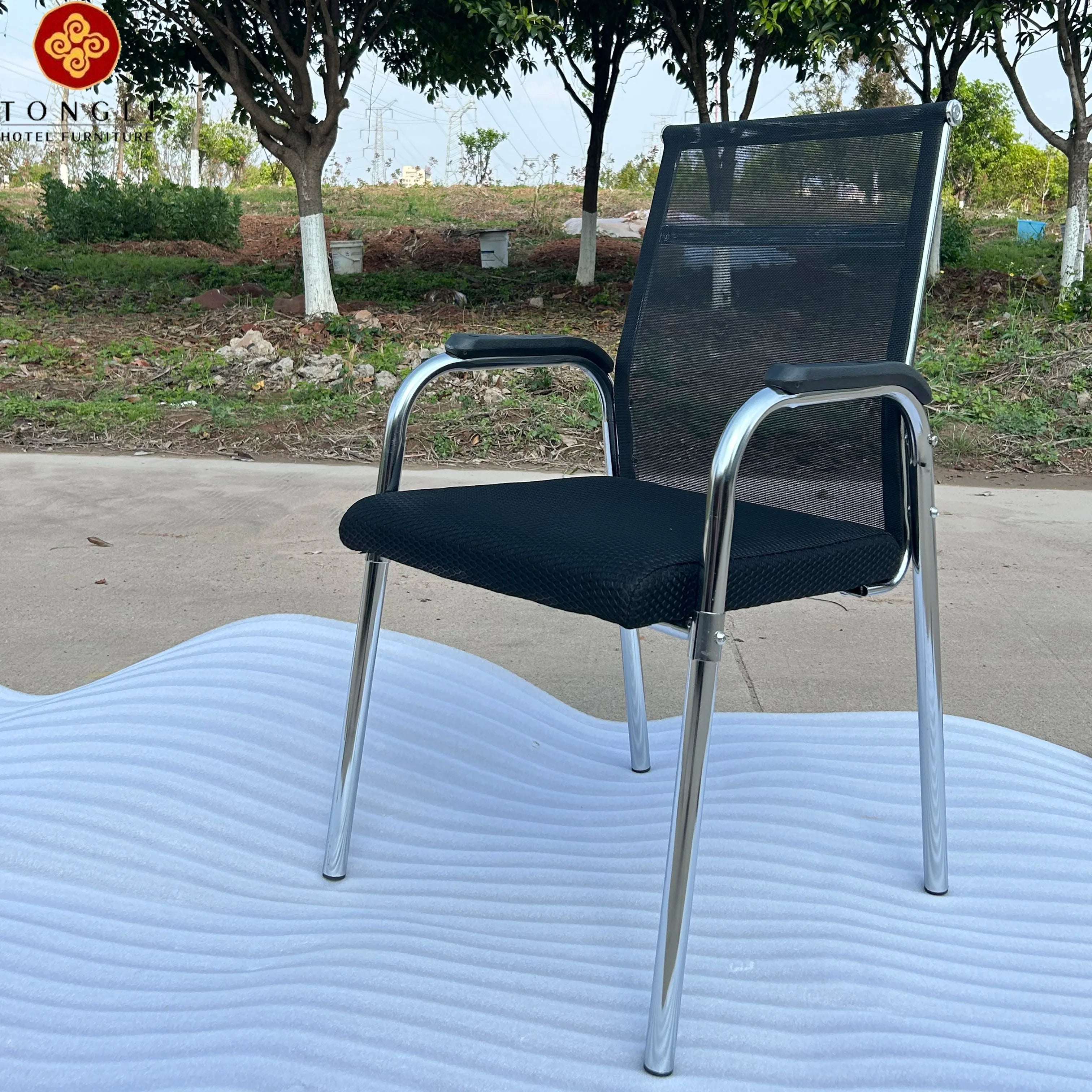 Tongli High Back Office Mesh Chair Tailored Design with Four Legs Modern Style Comfortable Seat