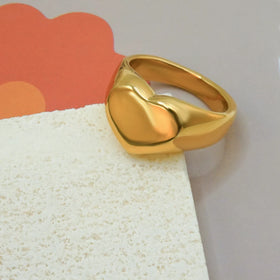 High Polish Smooth Fashion Jewelry 18K PVD Gold Plated Heart Ring Finger Jewelry 316L Stainless Steel Chunky Heart Ring for Girl