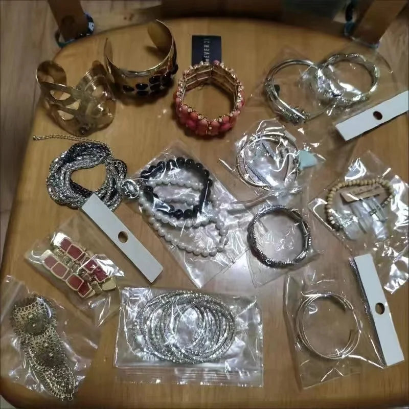 kg 80-150pcs Yiwu Bulk Jewelry Wholesale Factory Direct Jewelry Mystery Box Supplier Bracelet Mix Random