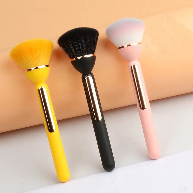 New Pink Yellow Black Soft Flower Head Nail Dust Brush Plastic Long Handle Nail Cleaning Brush Makeup Brushes