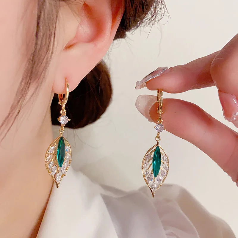 Dainty Jewelry Crystal CZ Leaf Earrings Green Bling Rhinestone Crystal Leaf Dangle Earrings for Women