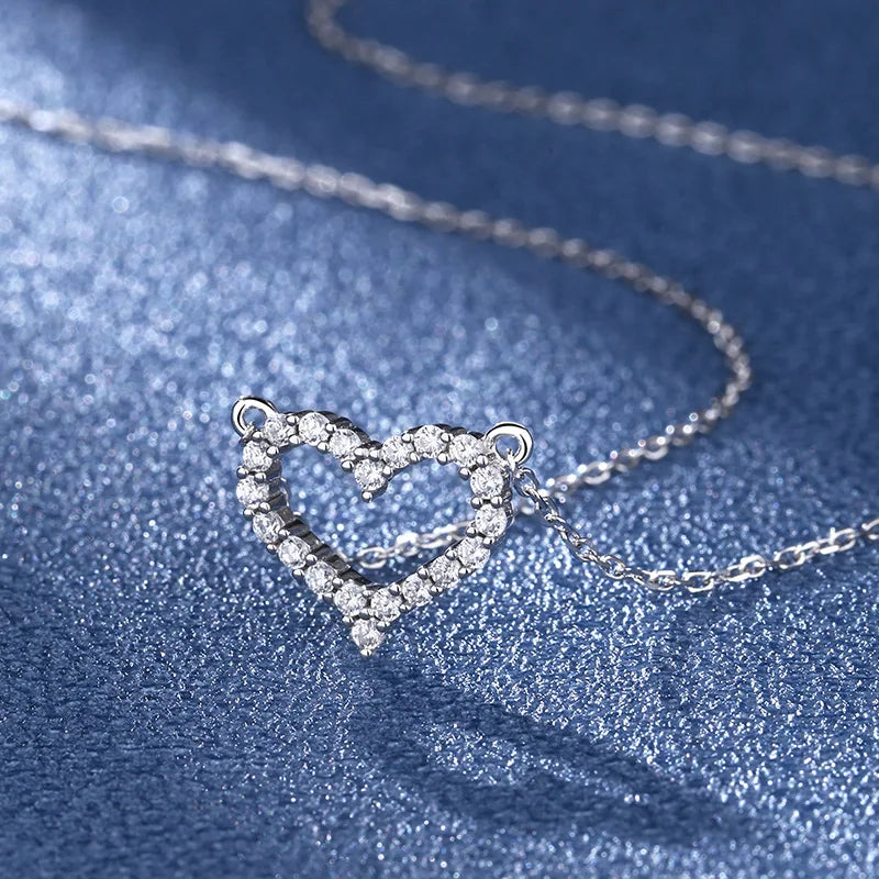 Custom Fine Jewelry 925 Sterling Silver Moissanite Brilliant Cut Classic Heart Statement Necklace Oval Chain for Women