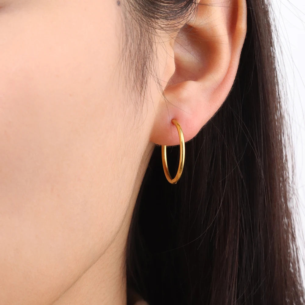 Chris April Stylish Jewelry 316L Stainless Steel Pvd Gold Plated Thin Delicate Multi-sizes Basic Hoops Earrings