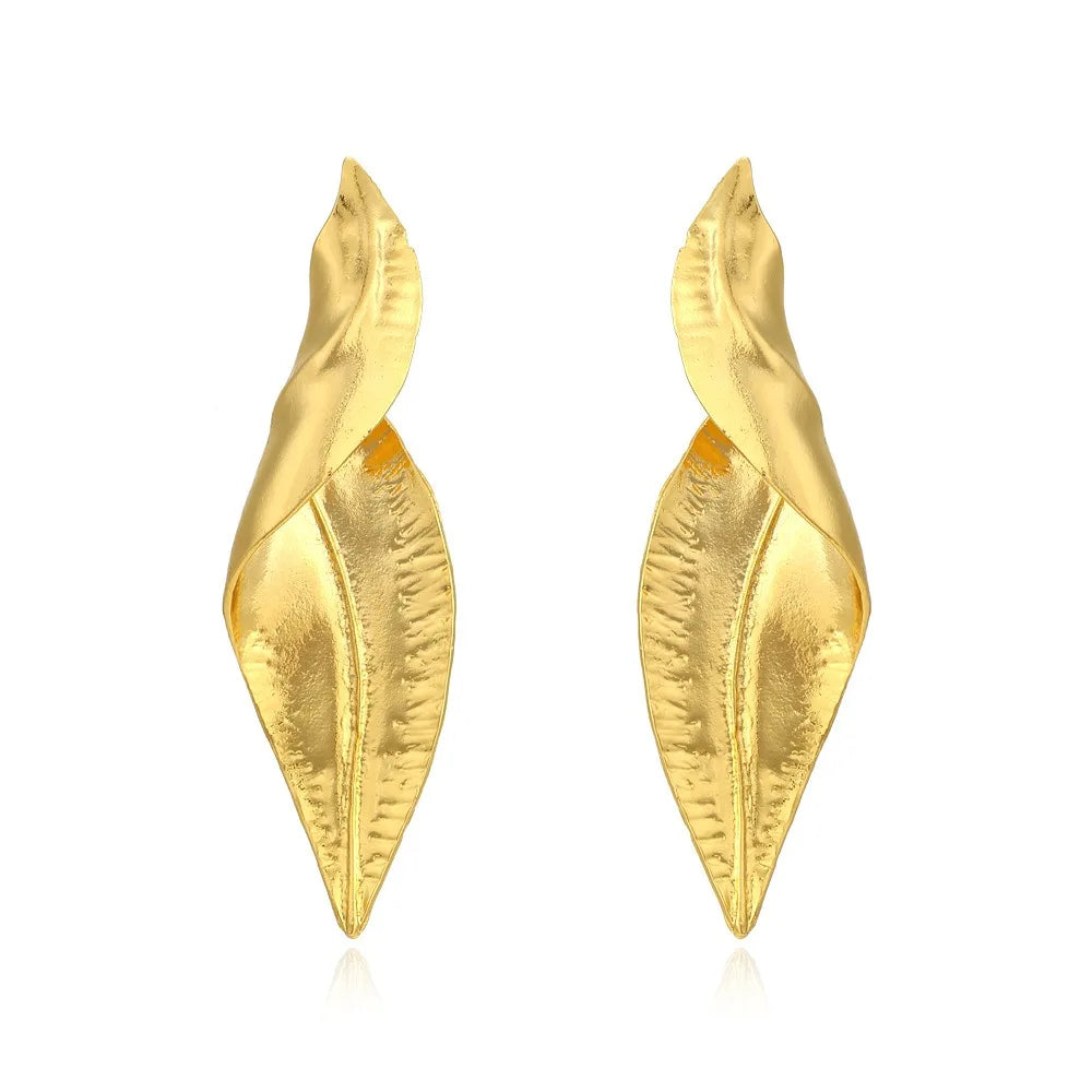Retro Alloy Gold Leaves Hyperbole Design Distortion Ear Dropping Women's Jewelry Beautiful Daily/party/work Jewelry