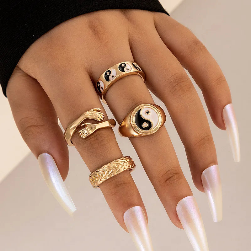 5pcs/set Women Fashion Knuckle Finger Ring Set Black Tai Chi Palm Five-piece Oil Drip Ring European American Retro Hug Ring set