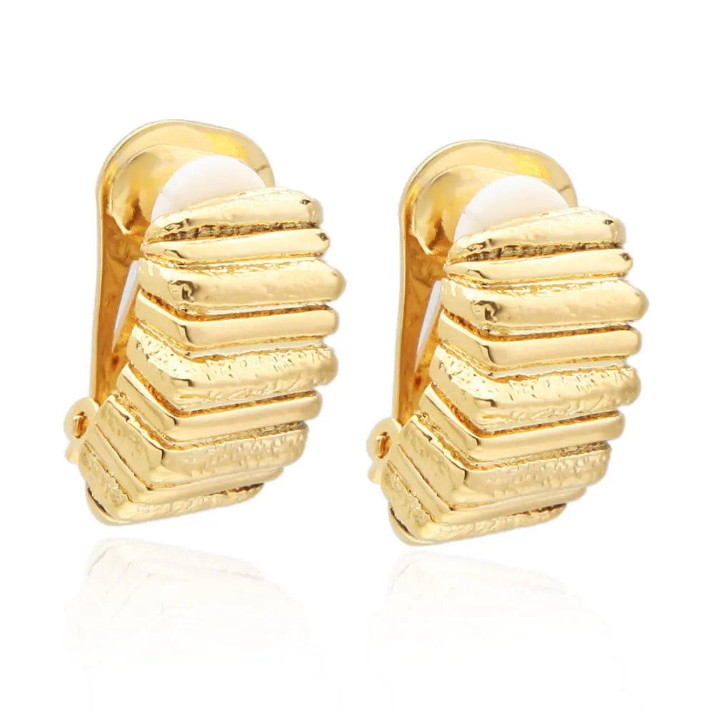 Irregular Geometry Custom Ear Cuff Earrings No Piercing Clip on Earrings Gold 18k Women Trendy Ladies Jewelry Fashion