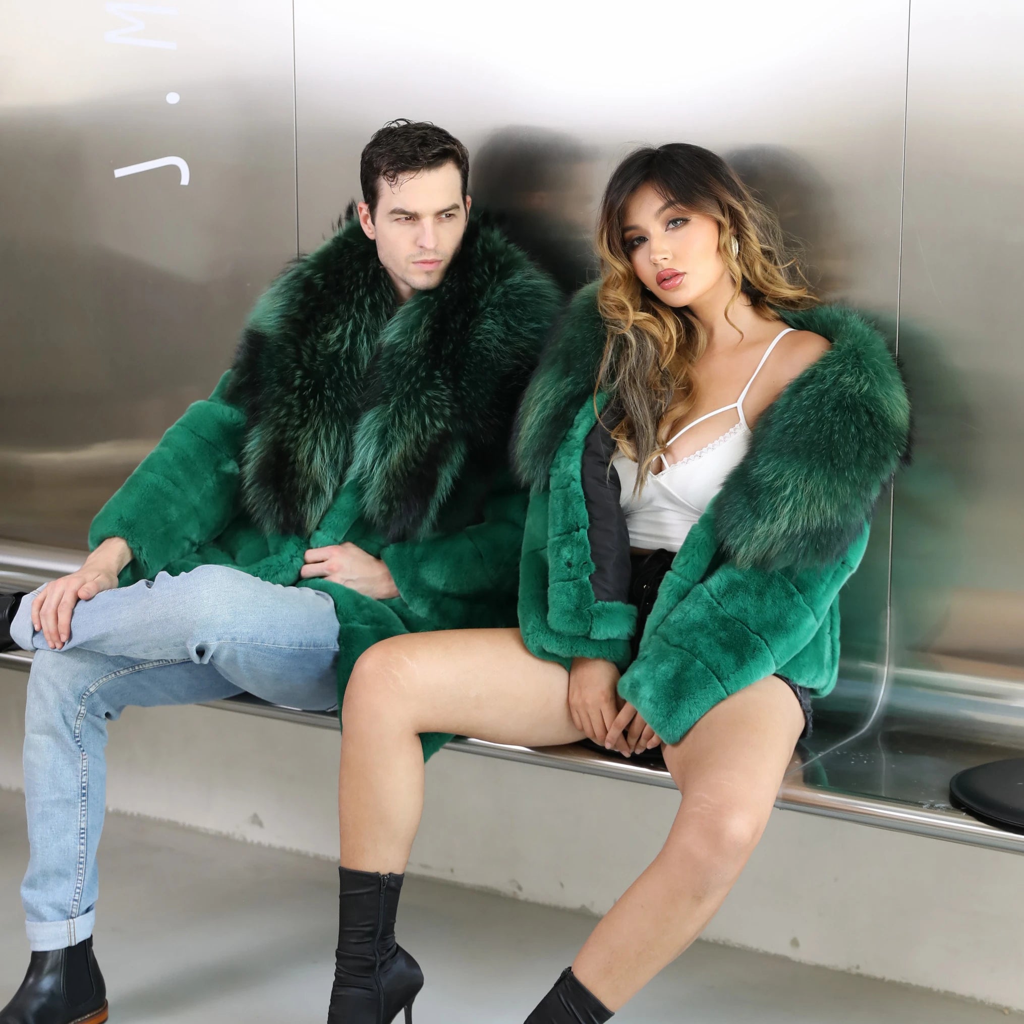 Janefur Winter Wholesaler Rabbit Rex Fur Coat Raccoon Fur Women Men Fashion Warm Fur Coat