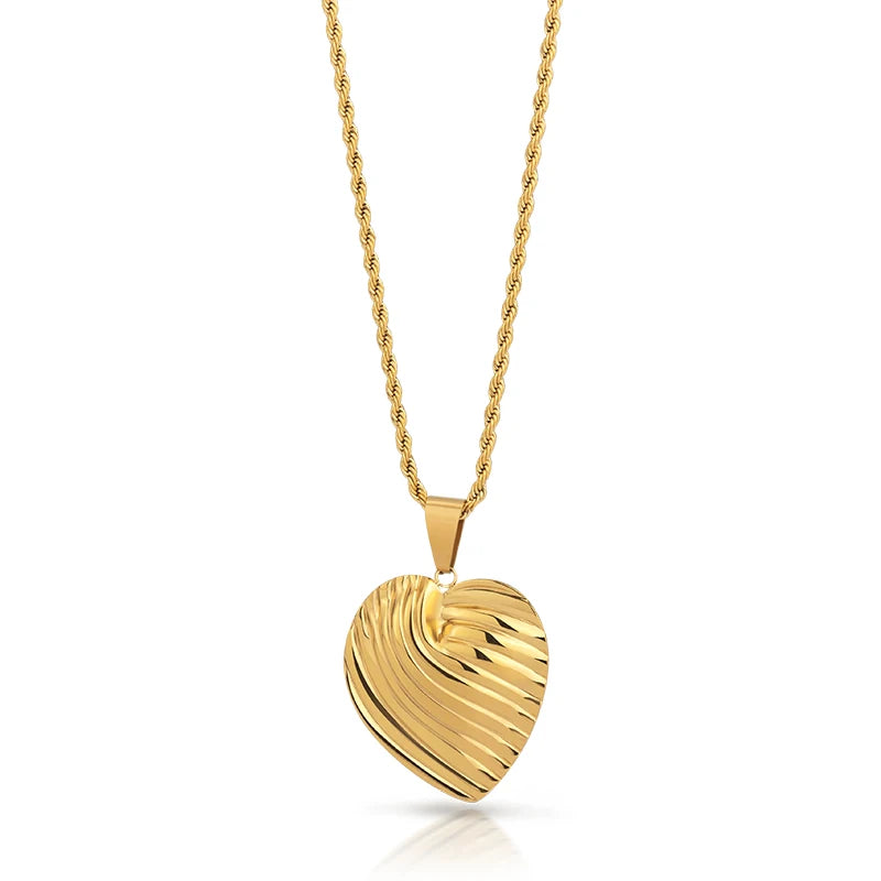 Waterproof Tarnish Free Hypoallergenic Custom Stainless Steel 18k Gold Plated Heart Shaped Texture Pendant Necklace Jewelry