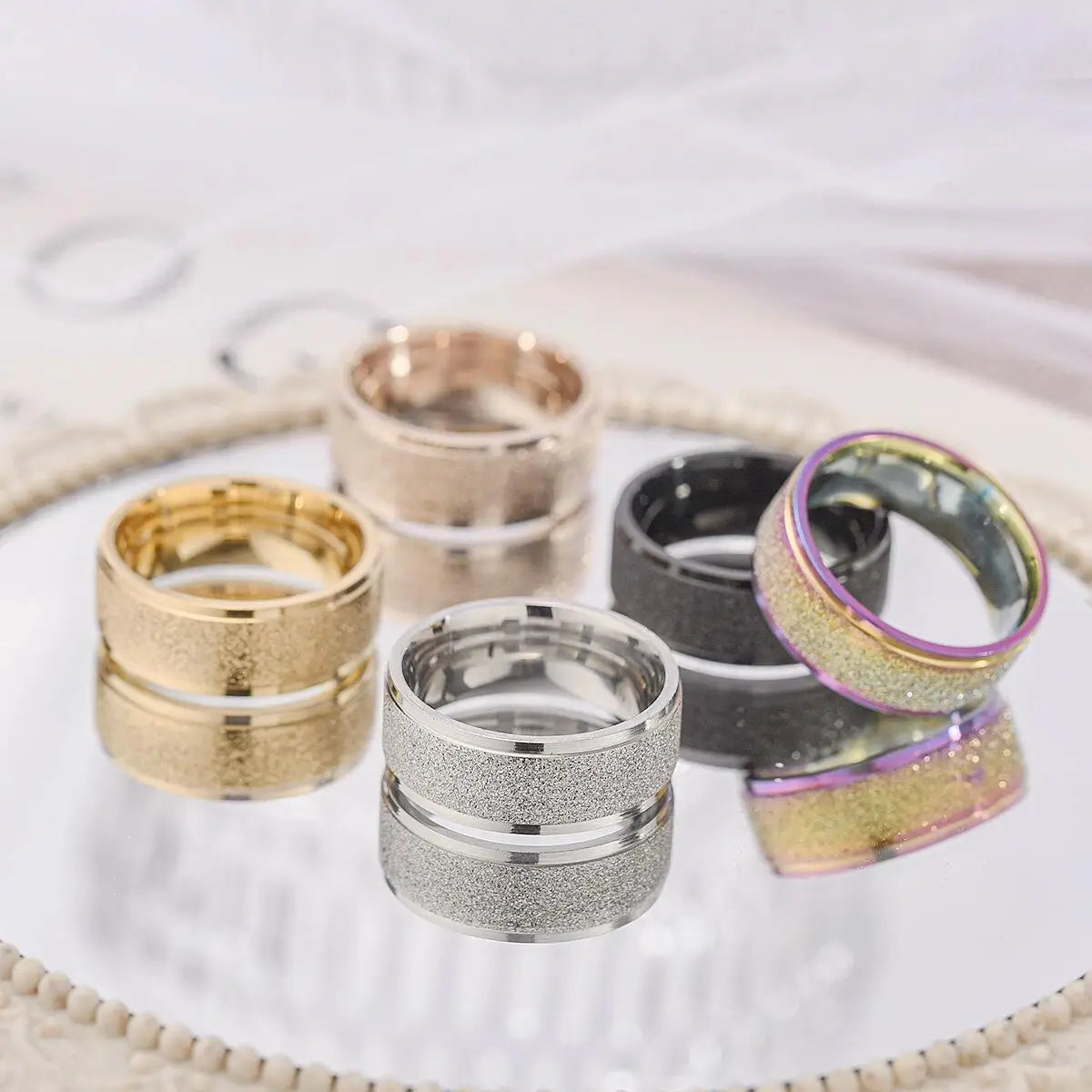 Lan Guang New Titanium Steel Frosted 18K Gold Plated Wedding Band for Women Fashionable Couple Ring