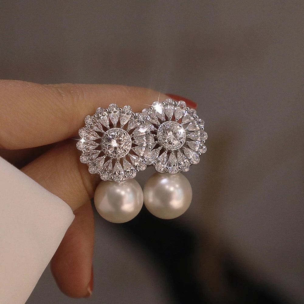 Trendy Luxury Imitation Pearl Stud Earrings Minimalist Pearl Zircon Diamond Stud Earrings Silver Pearl Earrings for Women