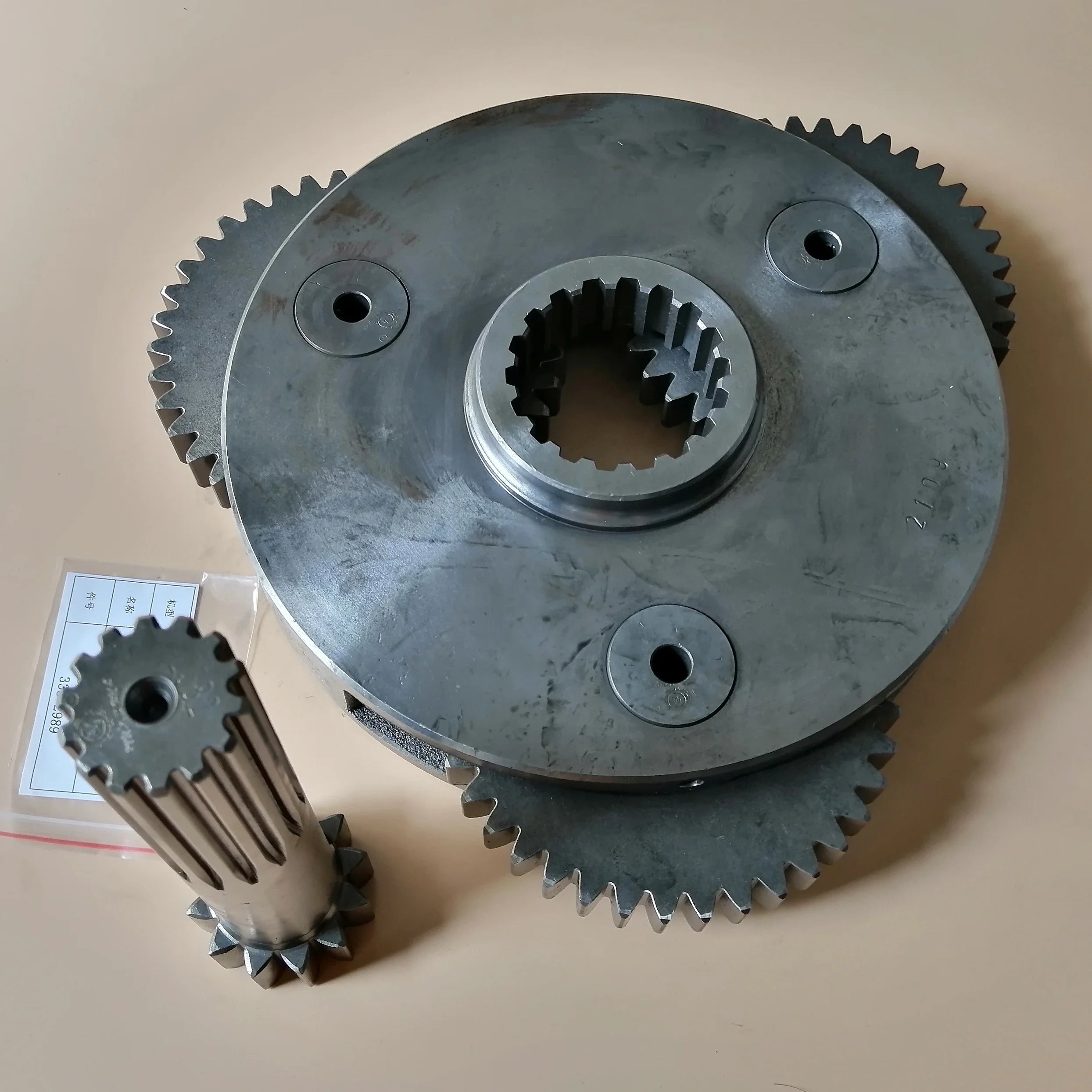 CAT320D2 Final Drive Travel Gearbox Parts First Level Sun Gear 12/14T E320D2 Travel First Level Samsung Rack 18T