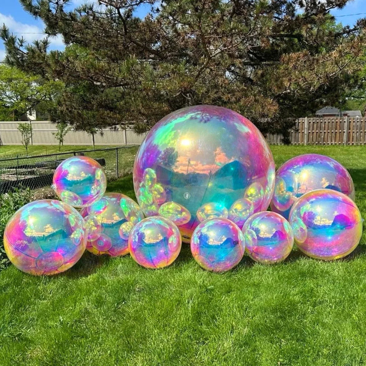 PVC Iridescent Bubble Ball Reflective Rainbow Air-Sealed Inflatable Mirror Sphere Balloons Hanging Big Shiny Inflatable Balls