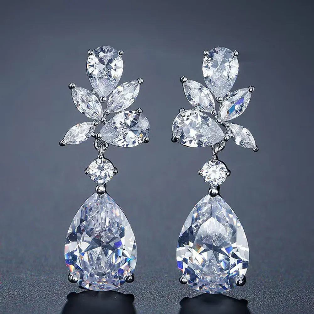Gorgeous Girls' Wedding Party Fashion New Crystal Pendant Earrings Zircon Light Luxury Water Drop Pattern Brass Personalized