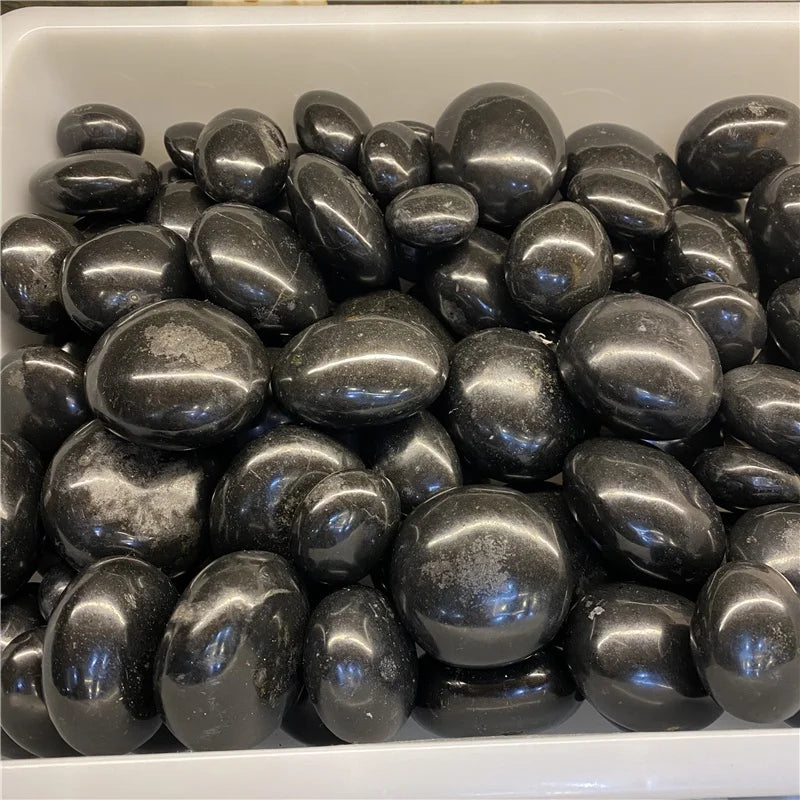 Wholesale Natural Polished Black Tourmaline Crystal Palm Stone for Decoration