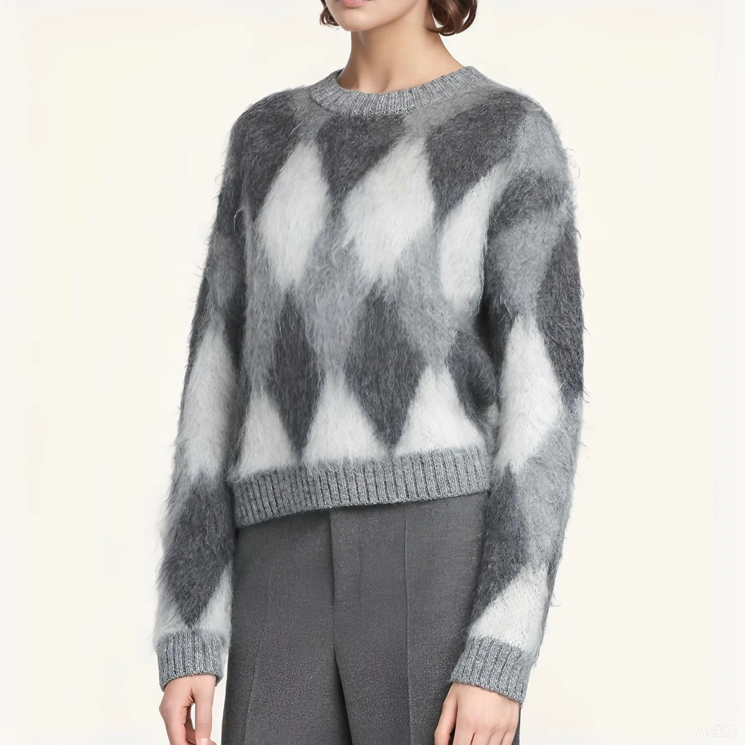 Manufacturer Custom Jacquard Mohair Knitwear Jumper Luxury Intarsia Diamond Fluffy Crew Neck Mohair Sweater Women