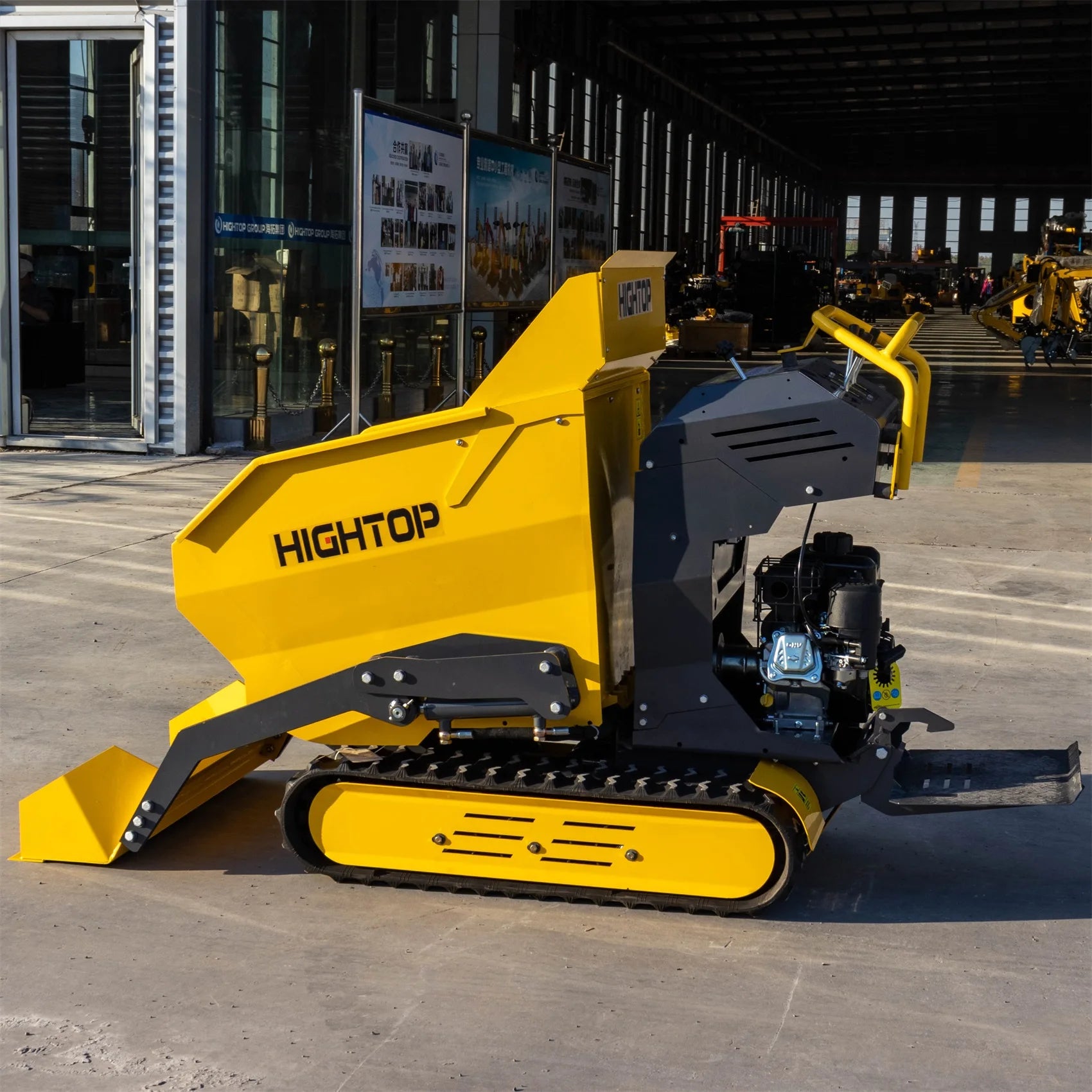 Gas Powered Garden Mini Track Lifting Dumper Crawler With Ce Certification
