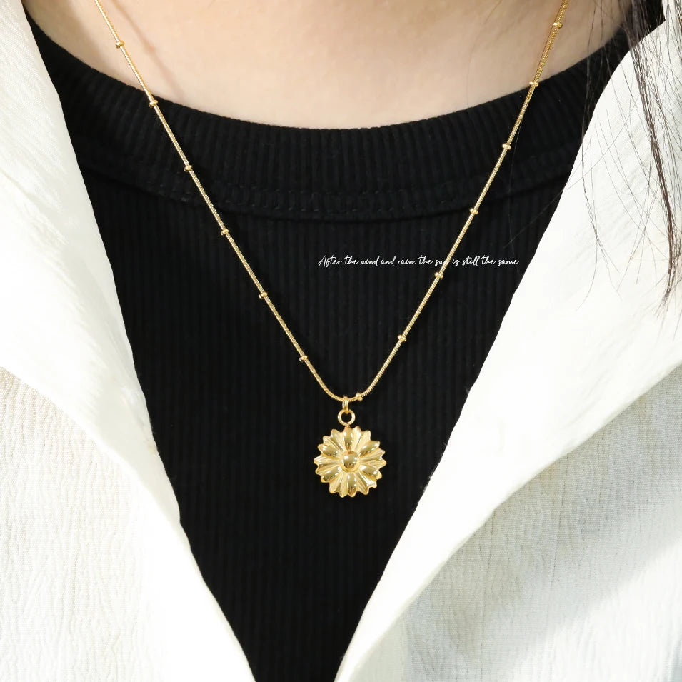 VIANRLA Daisy Pattern Pendant Necklace Simple Design Sweet Bead Chain Stainless Steel Fashion Women Jewelry Drop Shipping