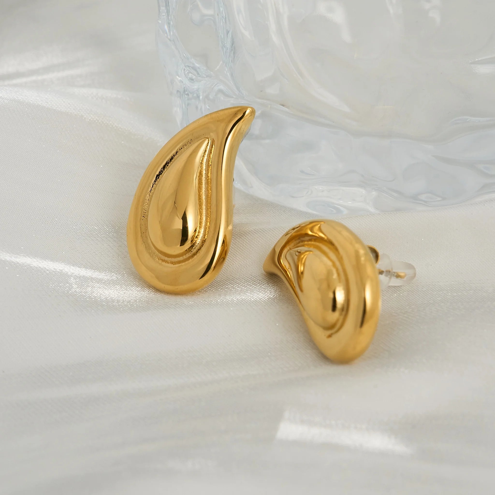 2024 Dazan New 18k Gold Plated Hypoallergenic Stainless Steel Vintage Minimalist Teardrop Emboss Earrings for Girlfriend Gigt