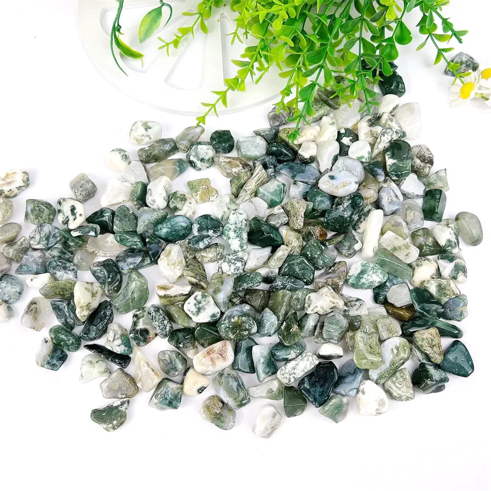Wholesale Natural Healing Energy Crystals Moss Agate Chips Gravel Pebble Stone for Sale