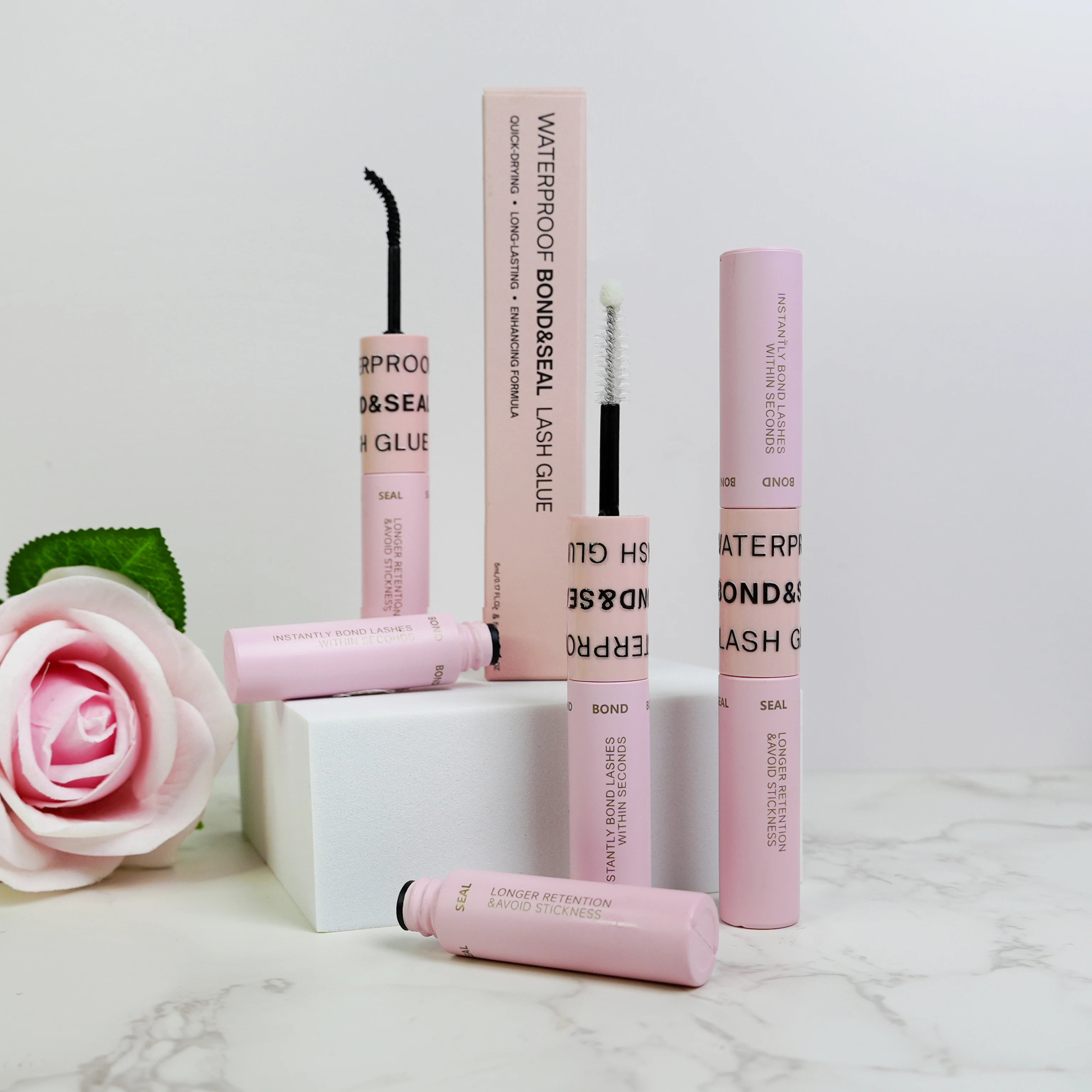 Long Lasting Vegan Waterproof Lash Adhesive Glue for Sensitive Eyelash Extension Custom Wholesale Private Label Lash Glue