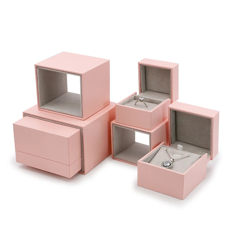 Customized pink Leather Ring Box Fashion Necklace Earrings Bracelets Jewelry Box Plastic Ring Box