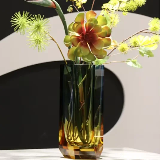 Factory Direct Pure Handcrafted Artistic Crystal glassware Vase Ornaments MegaBDM