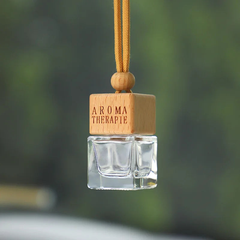 Wholesale Custom Long Lasting Car Air Freshener Hanging Oil Diffuser Aromatherapy Perfume Car Bottles with Sling