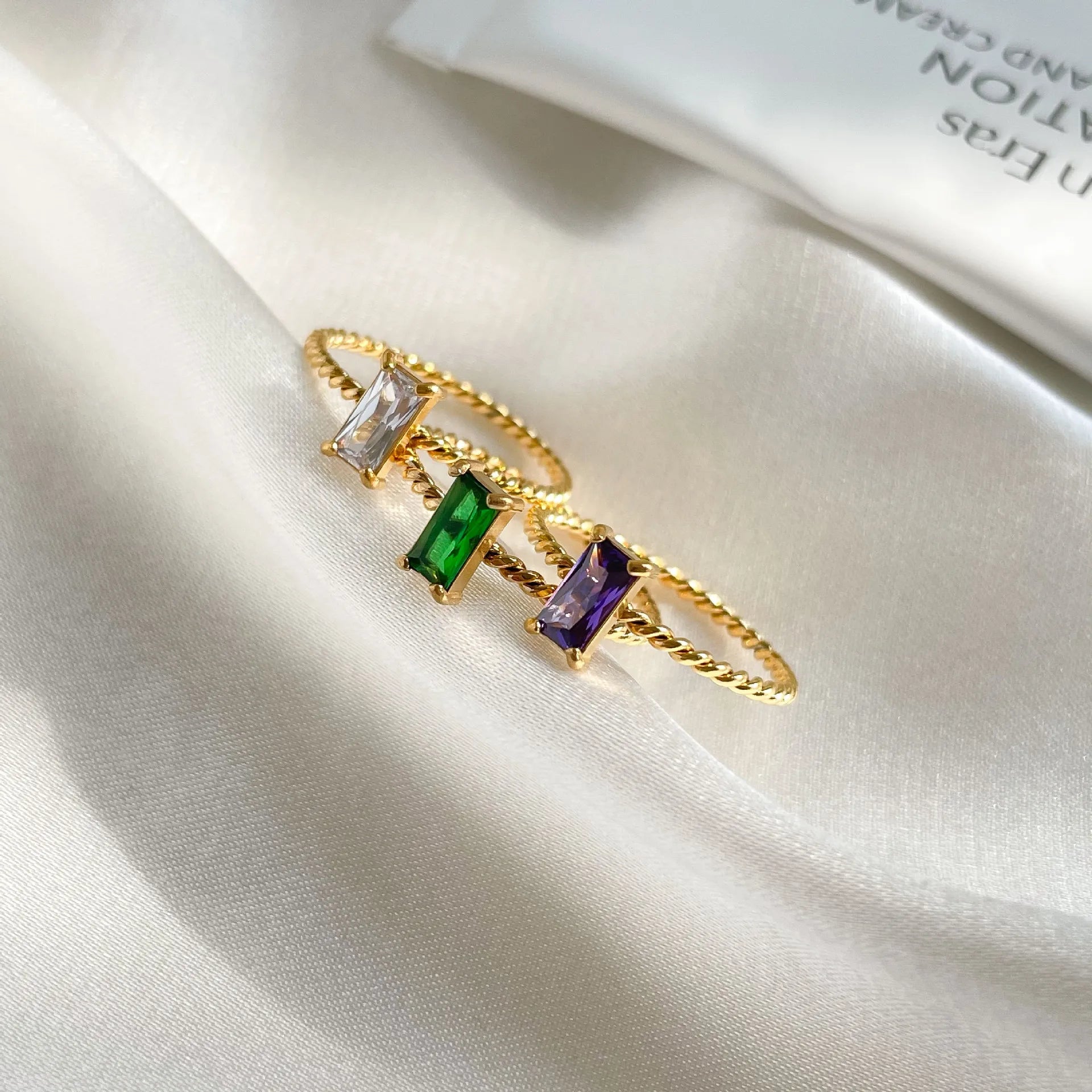 Wholesale Fashion 18K Gold Plated Stainless Steel Engagement Jewelry Colorful Square Zircon Stone Twisted Thin Ring YF2793