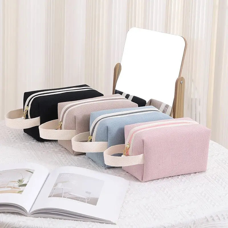 Women's Waffle Cotton Toiletry Storage Bag Promotional Zipper Cosmetic Bag for Travel Zipper Tote for Bathroom Use