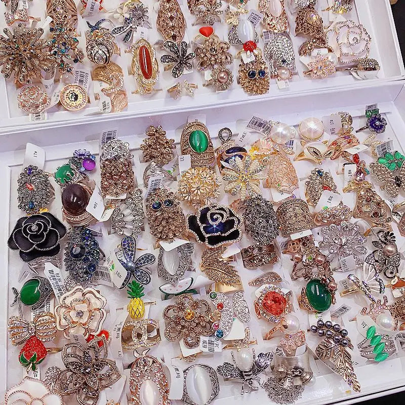 Vintage Full Diamond Flower Wedding Band Rings Women Men Luxury Colorful Gemstone Shining Cubic Zirconia Butterfly Ring Jewelry