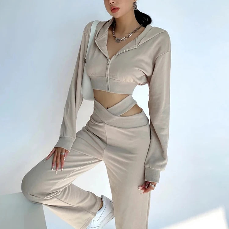 Trending Women's Casual Clothing Custom Two-Piece Sweatpants and Hoodie Set with Zipper Fashion Crop Top Jogger Set