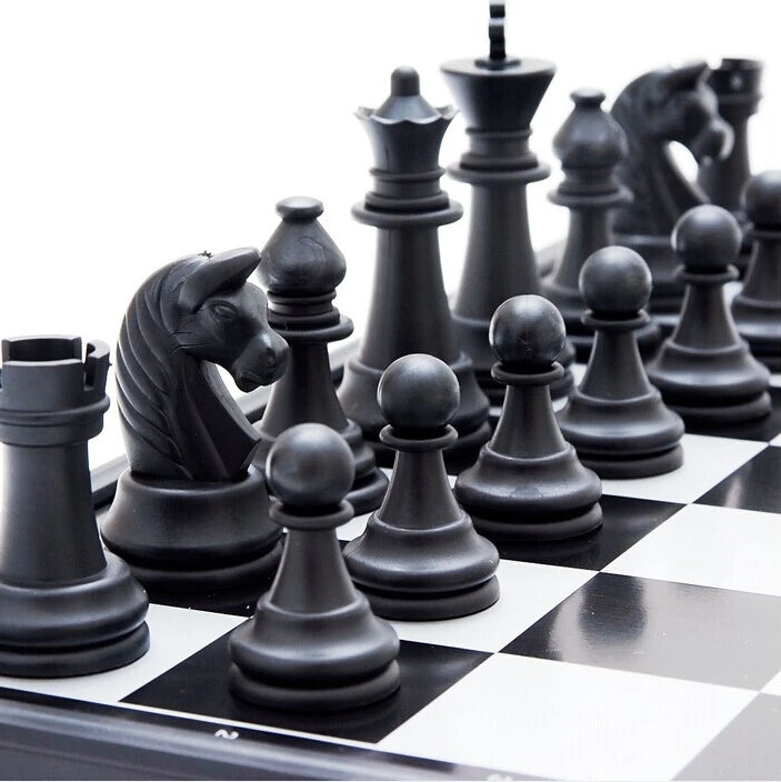 Factory Price 24.5x24.5cm Mini Chess Games Set Folding Plastic Chessboard Lightweight Sample Home Outdoor Other Game Accessories