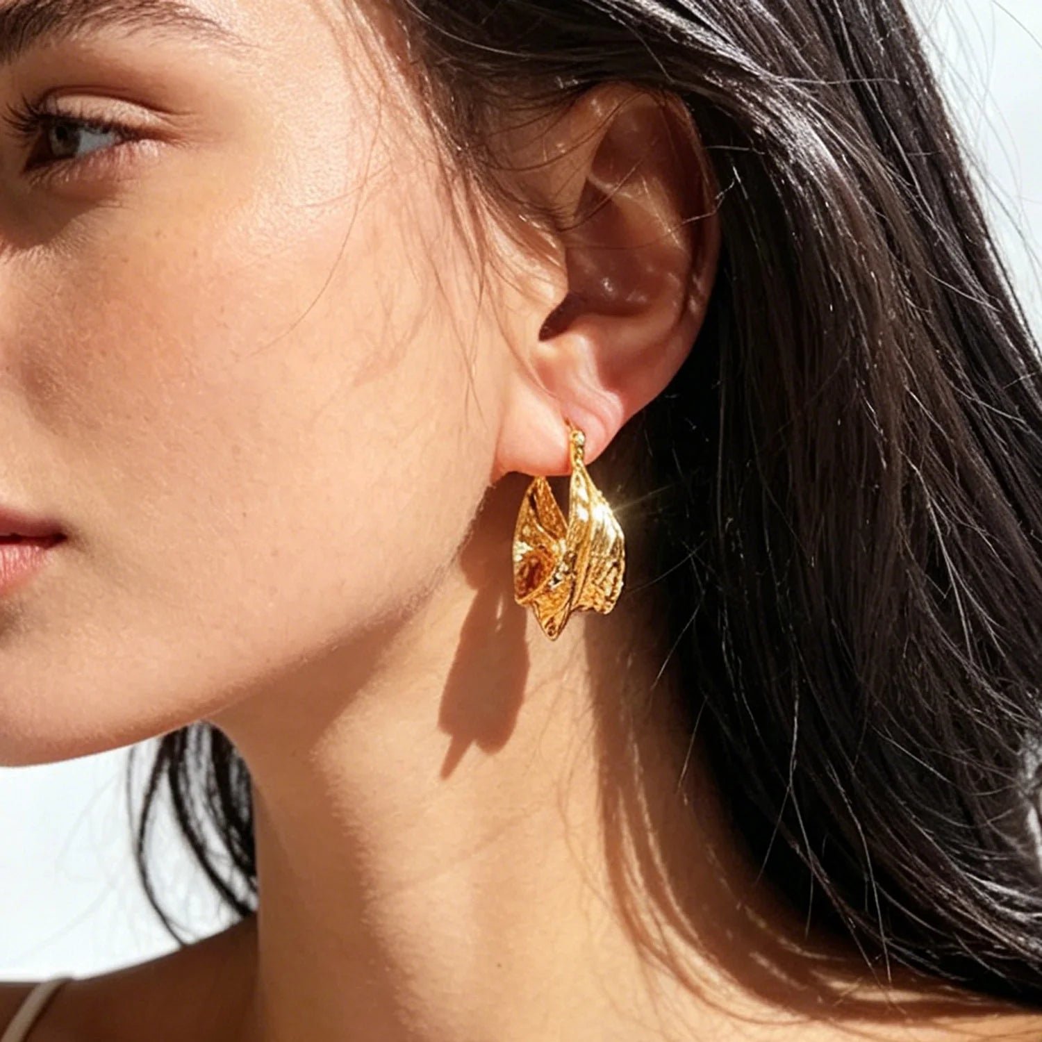 Maiou Designer Classic 18k Gold Brass Chunky Hoop Earrings for Women Jewelry - Use Eco-friendly Materials