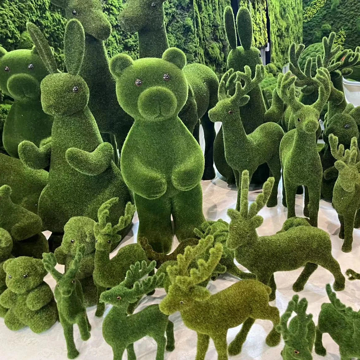 V35 Factory Wholesale Artificial Green Plant Artificial Moss Plant Landscape Moss Wall Art for Wedding Window Hotel Garden Decor