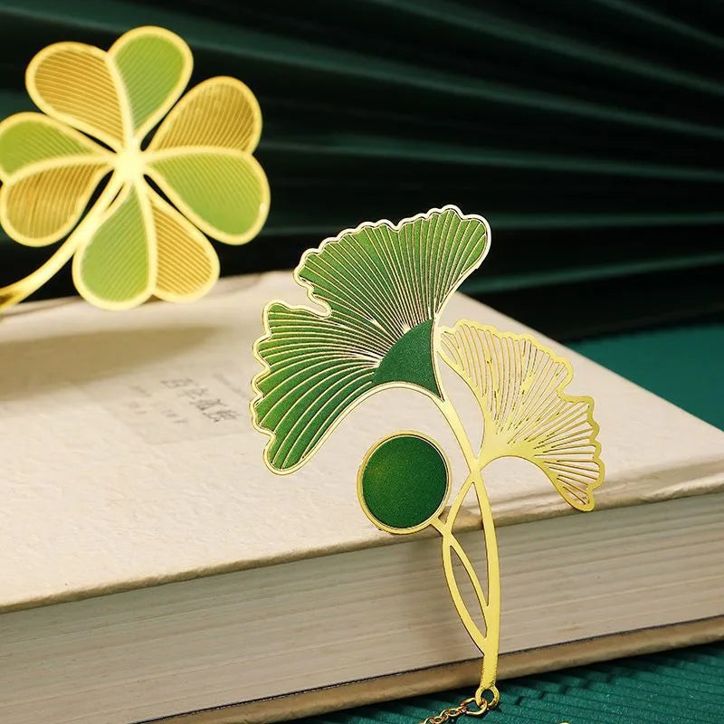 Wholesale 24k Gold Plating Brass and Stainless Steel Alloy Plant Leaves Lotus Rose Bookmark with Chain Souvenir or Model