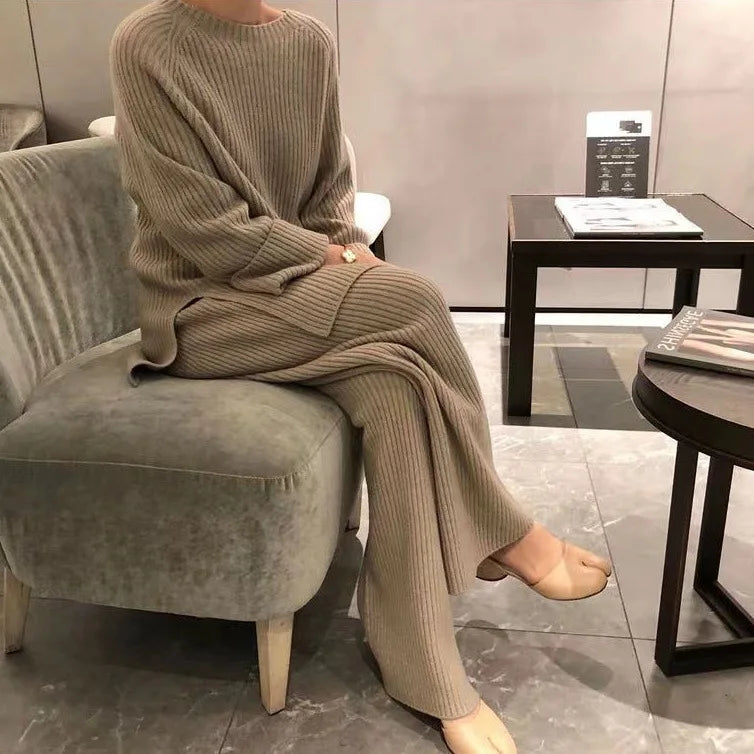 Women Elegant Oversized 2 Piece Pullover and Trousers Suit Winter Knitted Two-Piece Clothes Set