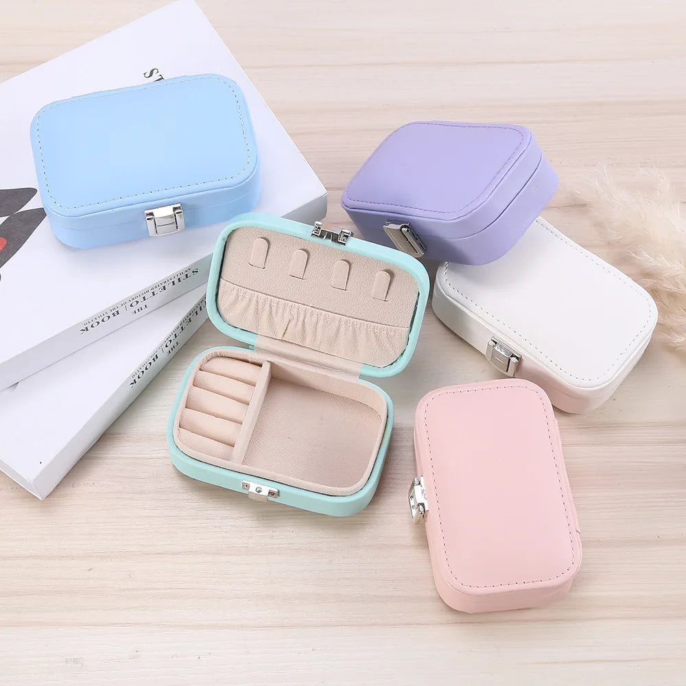 Qiuhan OEM/ODM Simple Large Capacity Small Size Portable Pure Color Ring Necklace Jewelry Gift Storage Box