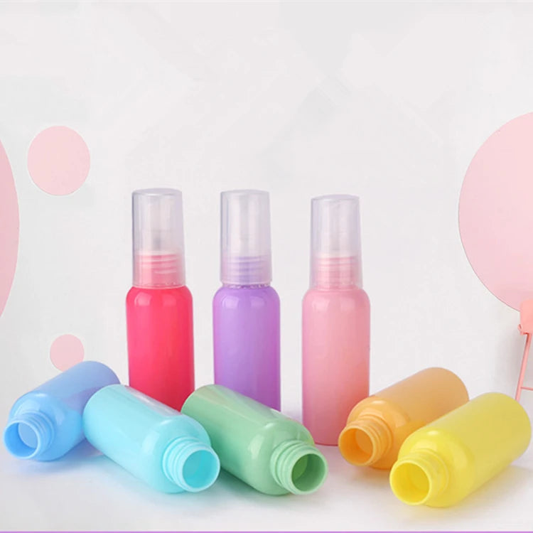 Wholesale PET Plastic Round 10ml 30ml 50ml Color Liquid Perfume Macaron Spray Bottle