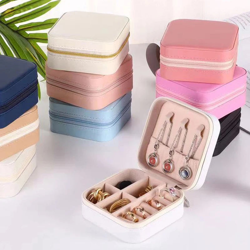 Wholesale Small Travel Jewelry Case Custom Logo Pu Leather Jewelry Box Organizer for Rings Necklace Earrings Storage Display