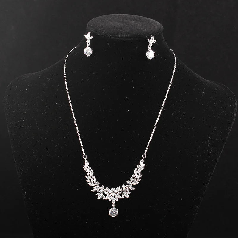 Jewelry Set for Wedding Party & Dinner Zircon Silver with White Plating Two-Piece Brass Necklace & Earring for Gift